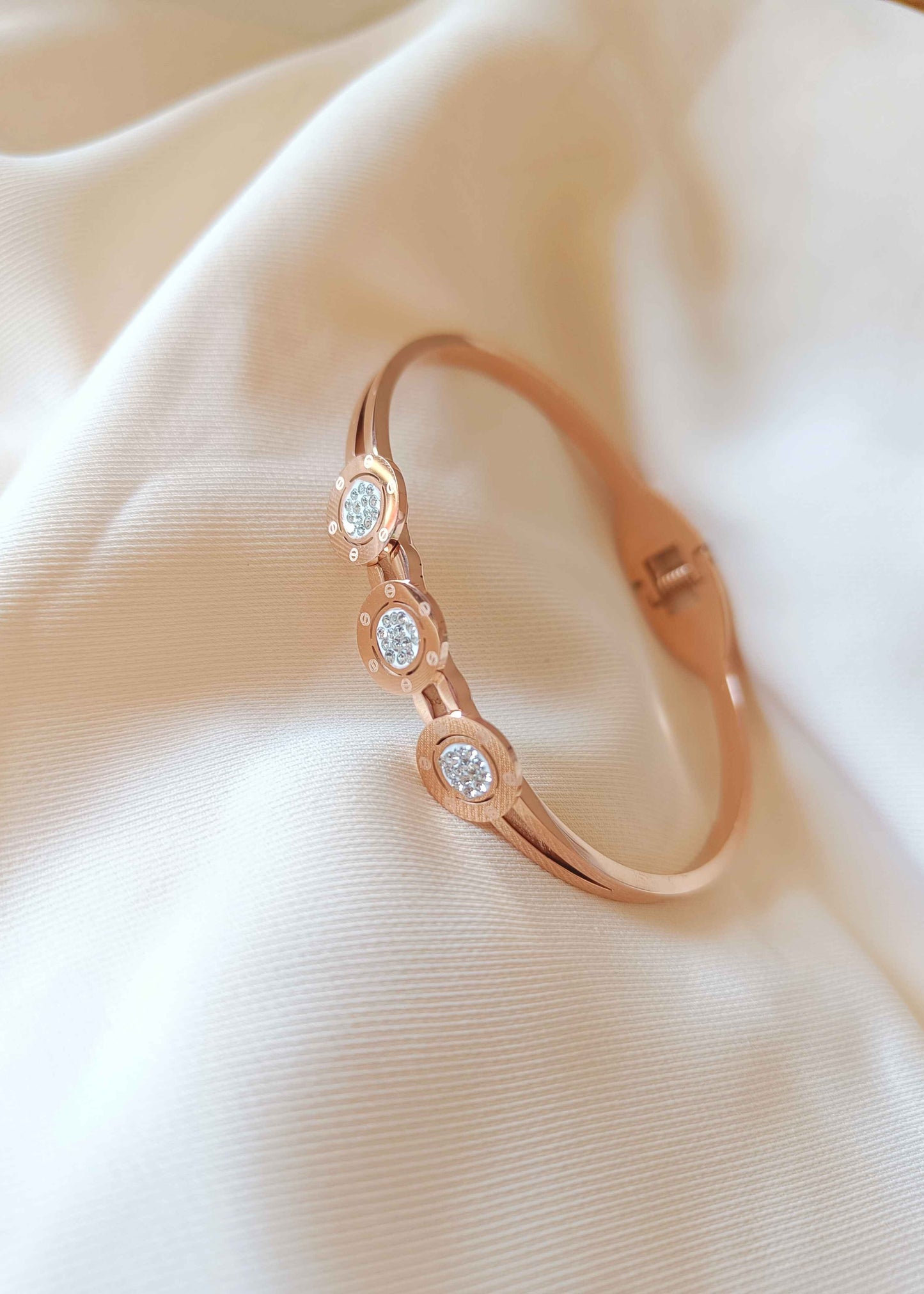 Diamond Three Stone Bracelet