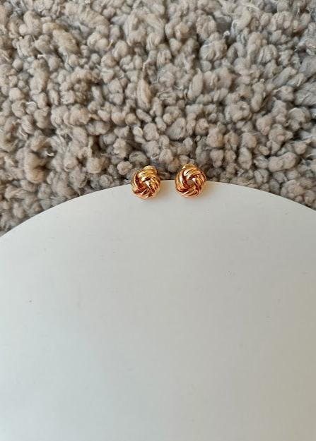 Rose Studs