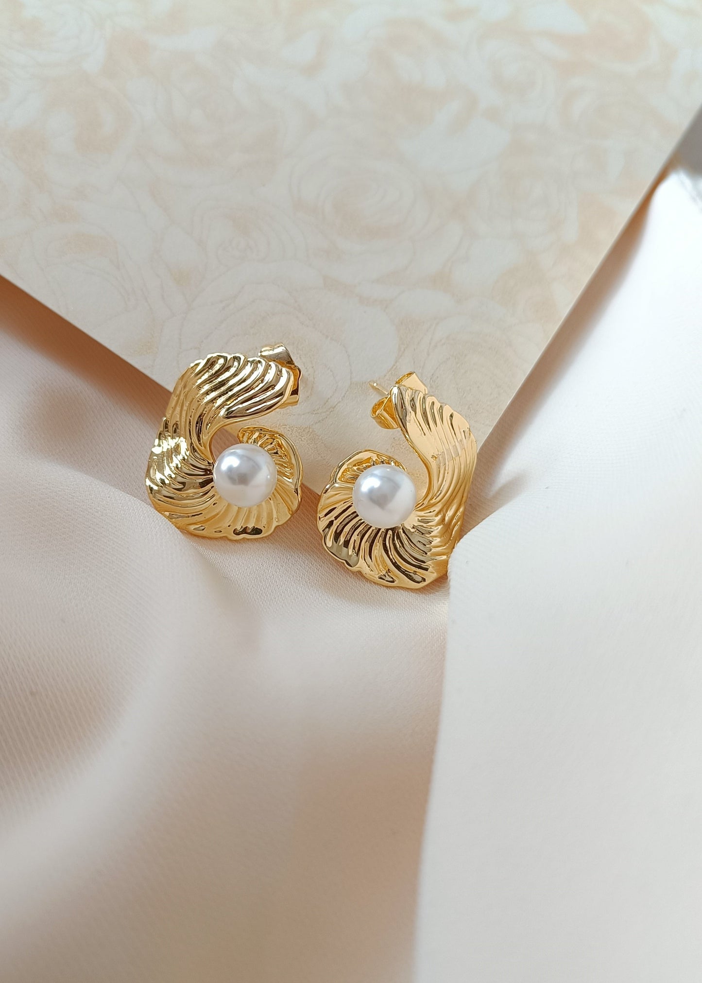 Stainless Steel Gold Pearl Aisha Earring